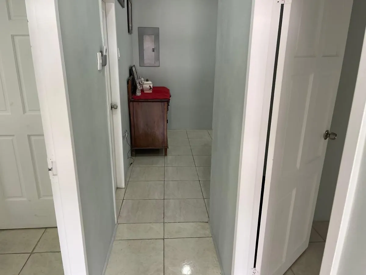 Beverley Manor Diamond Vale' 2 Bedroom 1 Bath Apartment Diego Martin Trinidade e Tobago